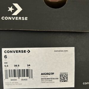 Converse High-Top in White and Silver